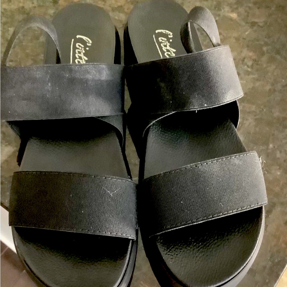 L’intervale Chic Black Platform Sandals